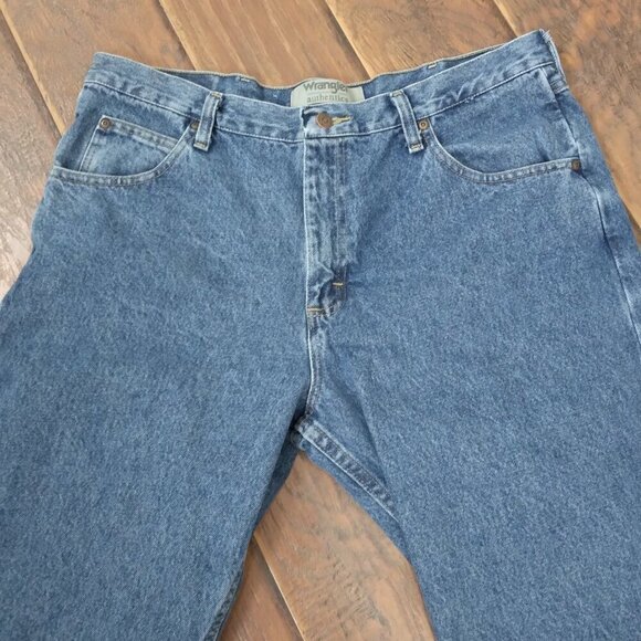 Wrangler Authentics | Mens Size 36x32 Relaxed Fit Denim Jeans 10XM200VS - Picture 4 of 7